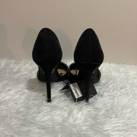 Black heels - Picture 3 of 5